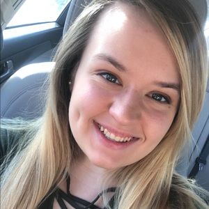 Meet your Posher, Natalie